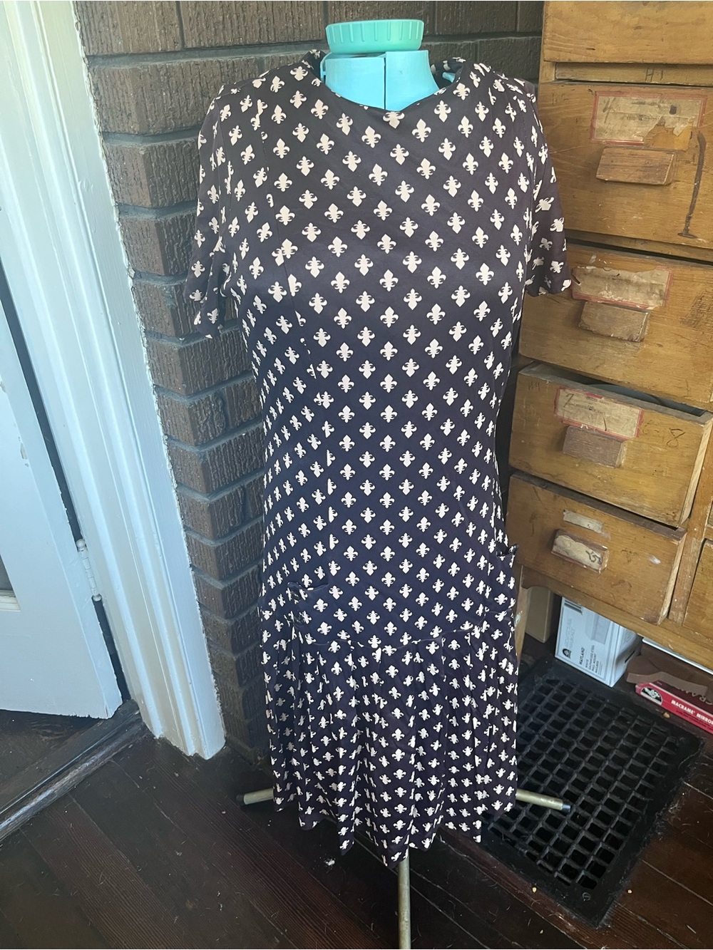 Vintage coffee  brown  n  Cream Patterned Short-Sleeve Women Dress w/ drop waist